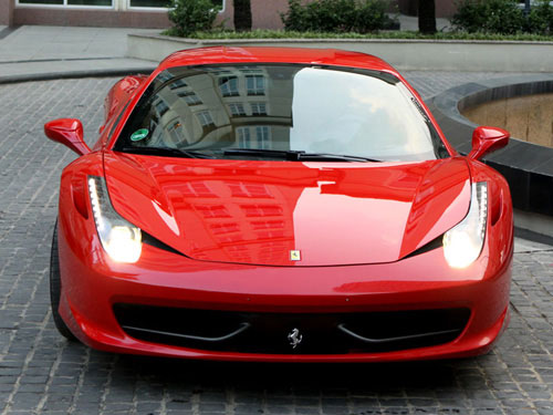 1286329616-oto-xe-may-Ferrari-1-1.jpg